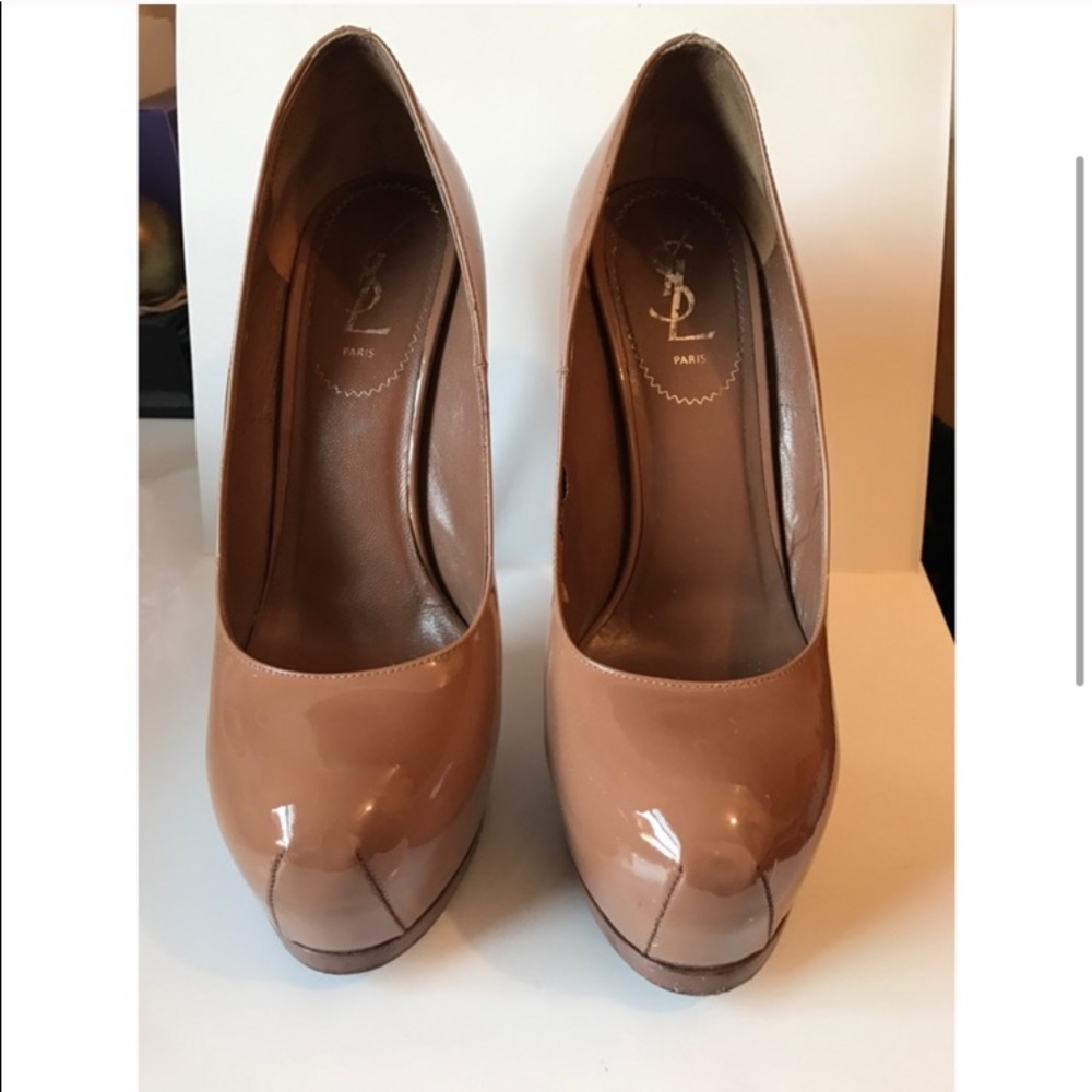 Yves Saint Laurent Nude Tribtoo Pump 39/9